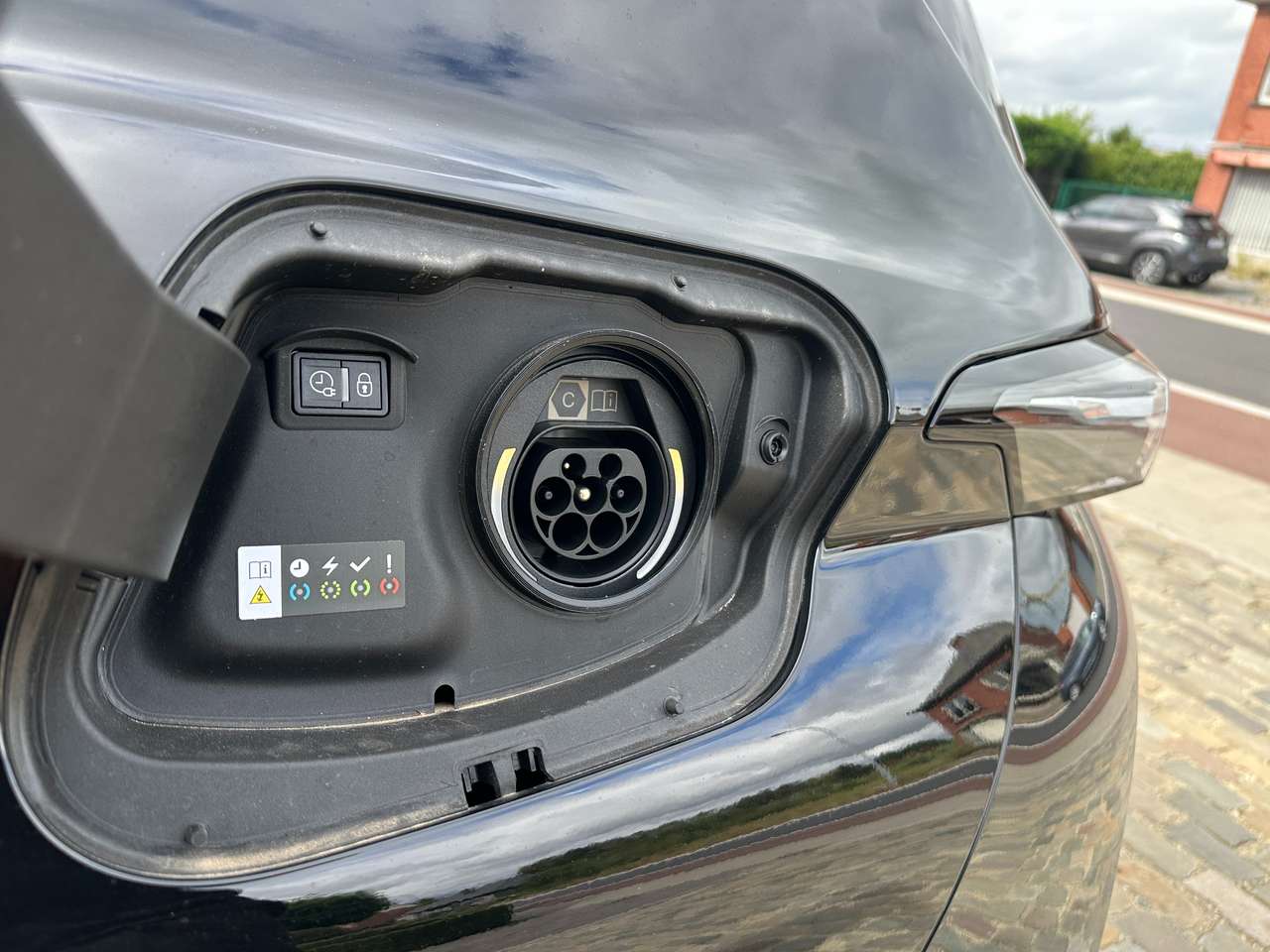 Peugeot 308 308 Hybrid 180 e-EAT8 Allure Pack — foto 4 van 15