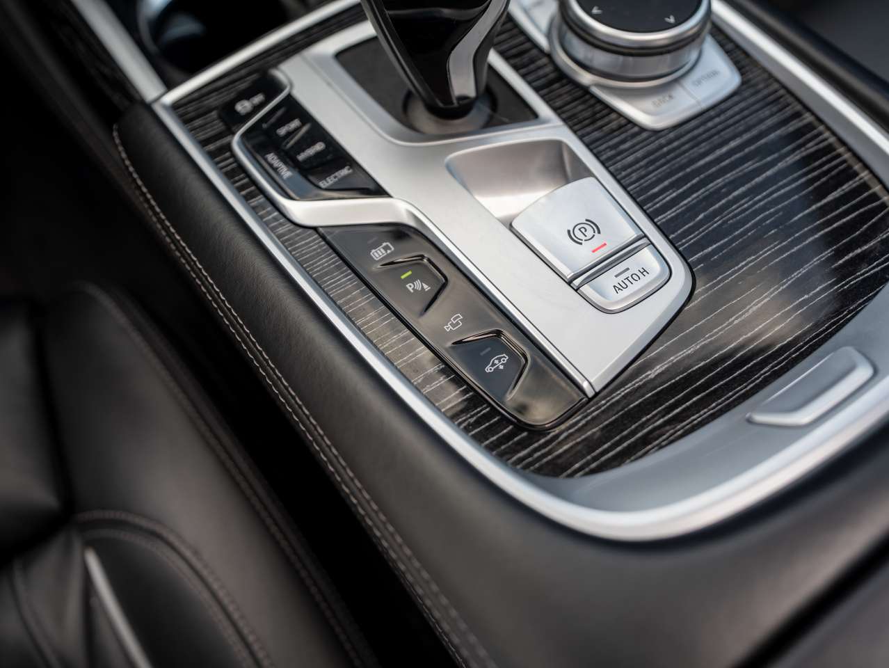 BMW 745 BTW-WAGEN/CARBON CORE EDITION/FULL BMW SERVICE/12M GARANTIE — foto 20 van 25
