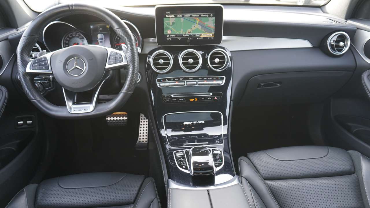 Mercedes-Benz GLC 63 AMG 4M/RIJASSIST/PANODAK/LUCHTVER/COMAND ONLINE/TREKH — foto 15 van 19