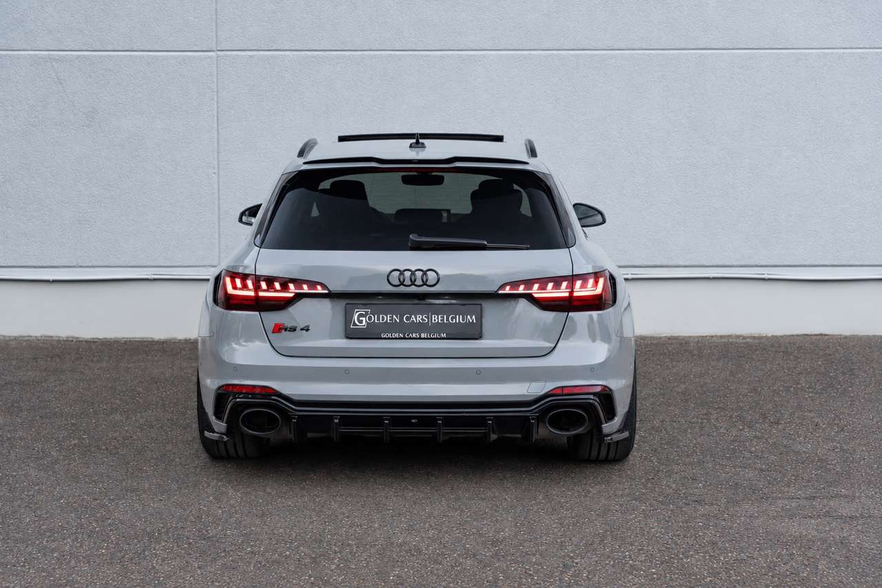 Audi RS4 Avant Quattro PANO/MATRIX/B&O/ACC/360°/AMBIENTE/HUD/ — foto 7 van 25