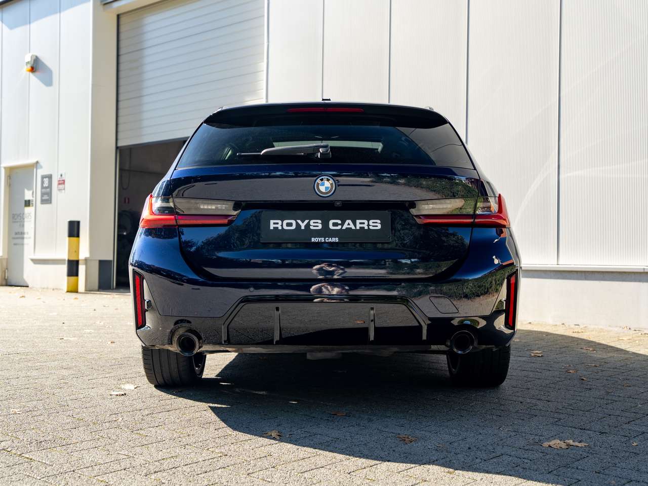 BMW 330 Touring 330e PHEV M-Sport Pro/Full PPF/Panorama/Head-up/360 Camera/Laser koplampen/Tanzanit individual/Zetelverwarming — foto 7 van 25