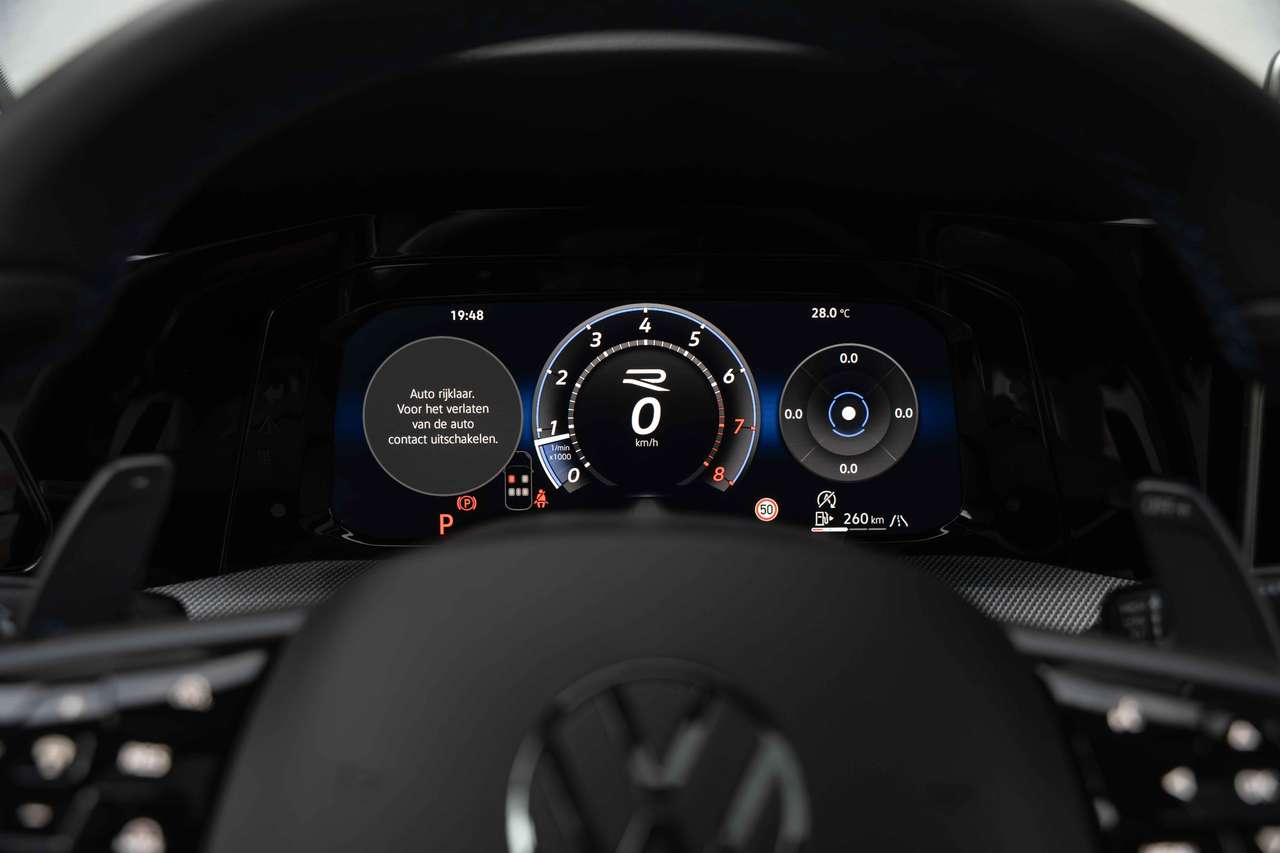 Volkswagen Golf R 4MOTION 'Black Edition' PANO/MATRIX/AKRAPOVIC/ACC/CAMERA/H&K/19" — foto 13 van 25