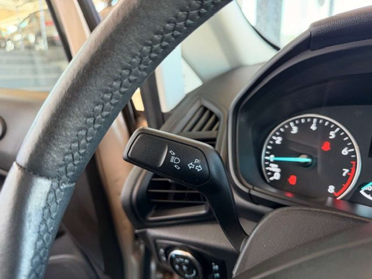 Ford EcoSport TREND BENZINE 76000KM — foto 16 van 20