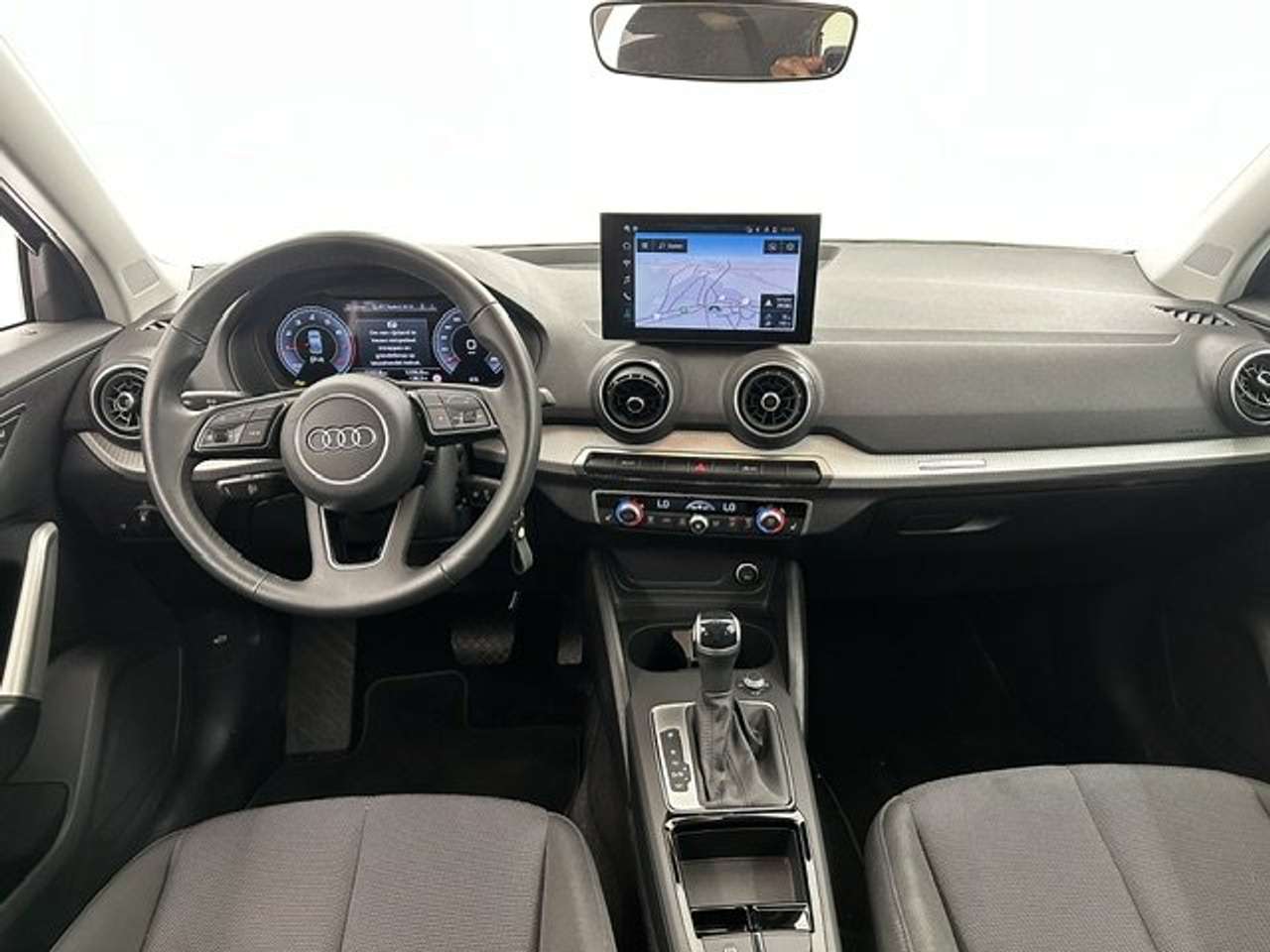 Audi Q2 S-LINE BENZINE AUTOMAAT 21000KM!!!!! — foto 5 van 17