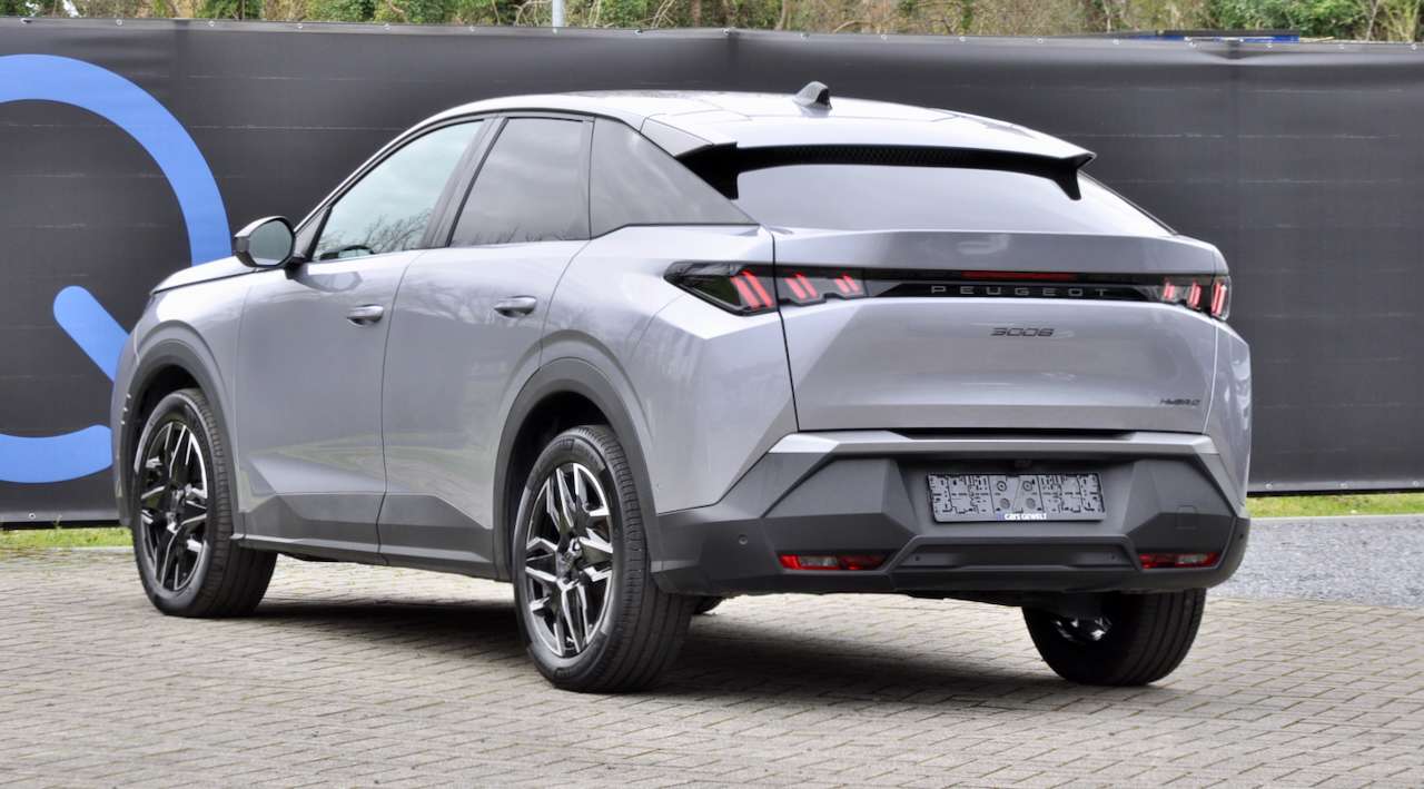 Peugeot 3008 ALLURE DISTRIBUTIEKETTING CARPLAY 360°CAM KEYLESS — foto 3 van 18