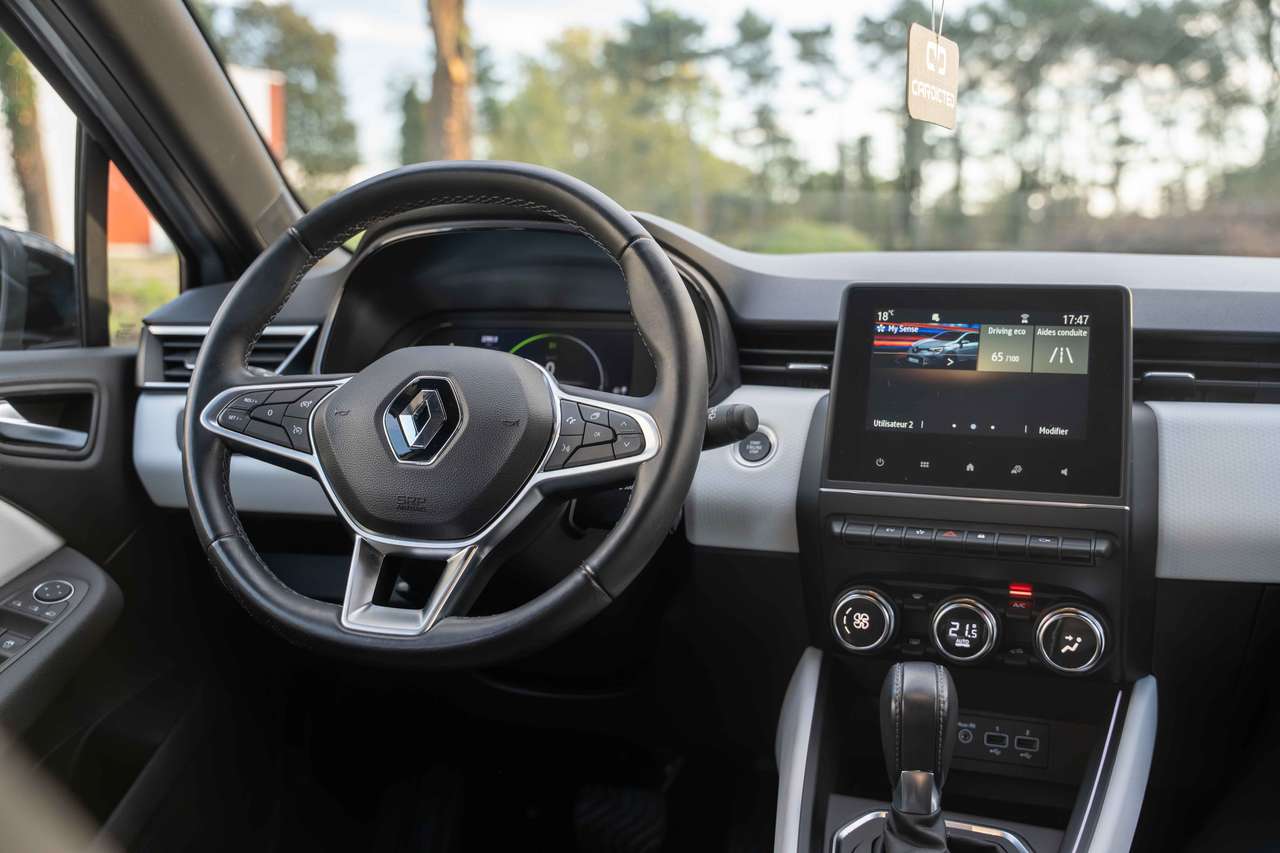 Renault Clio (2022) — foto 21