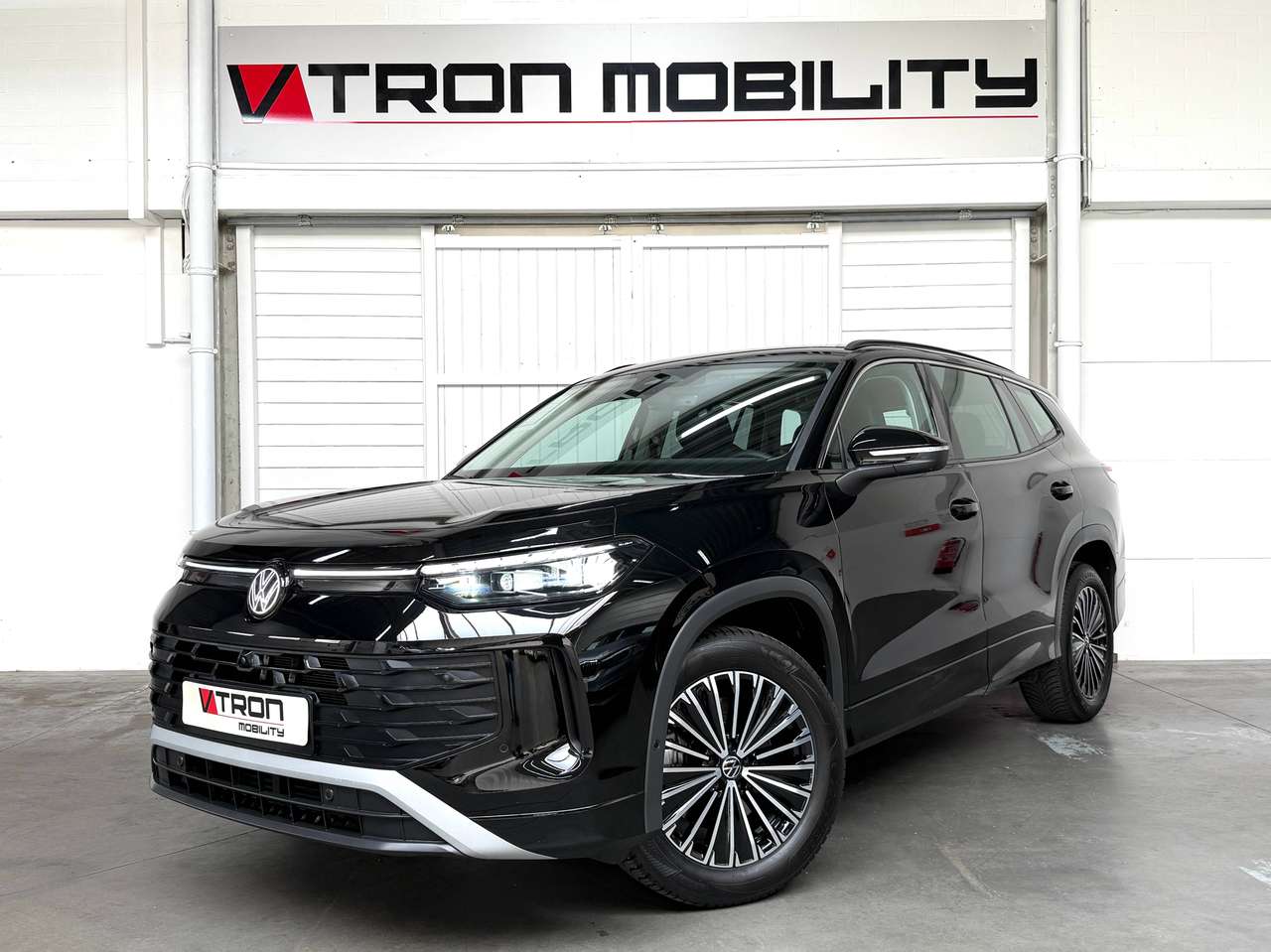 Volkswagen Tayron Tayron 1.5 eTSI ACT Life 7pl. DSG 360°CAM*TREKH*IQ LIGHT*TRAVEL ASS*BLIS*ACC*CARPLAY*DAB*NAVI*AC3ZONE