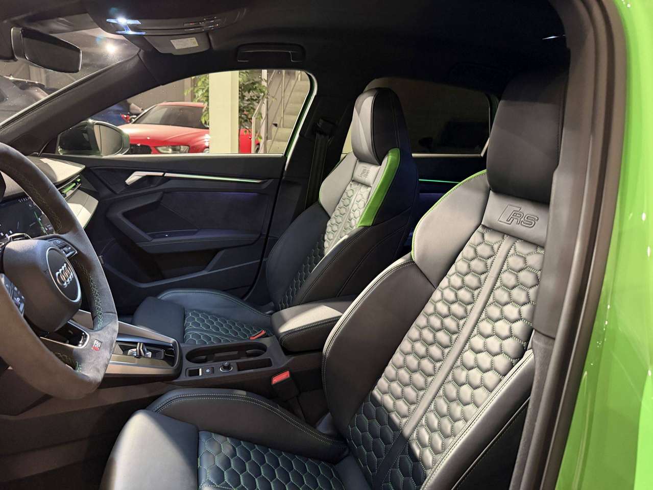 Audi RS3 SPORTBACK * KYALAMI GROEN * AUDI EXCLUSIVE *  DCC * LED * KEY LESS GO * LEDER PACK PLUS  * NAVI * ACC *B&O * MATRIX * — foto 9 van 25