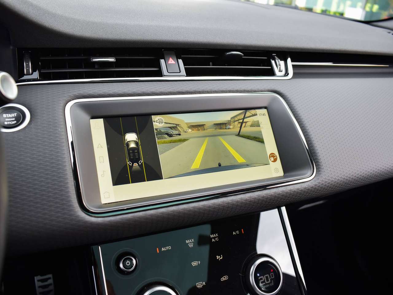 Land Rover Range Rover Evoque P300e R-DYNAMIC S - PHEV - AWD — foto 18 van 25