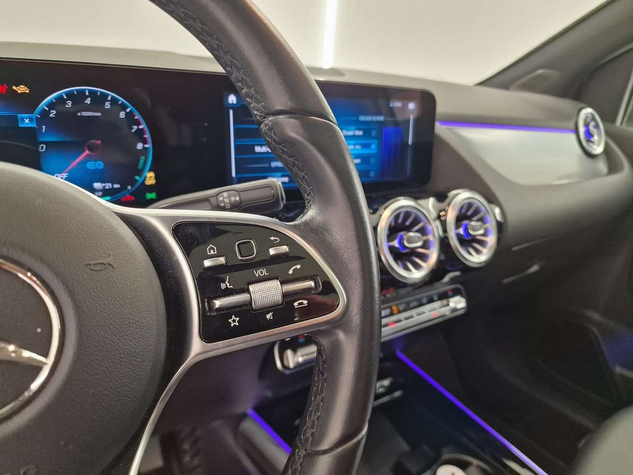 Mercedes-Benz B 160 PHEV AUTOMAAT-OPEN DAK-TAL VAN OPTIES-21000KM!!! — foto 14 van 18
