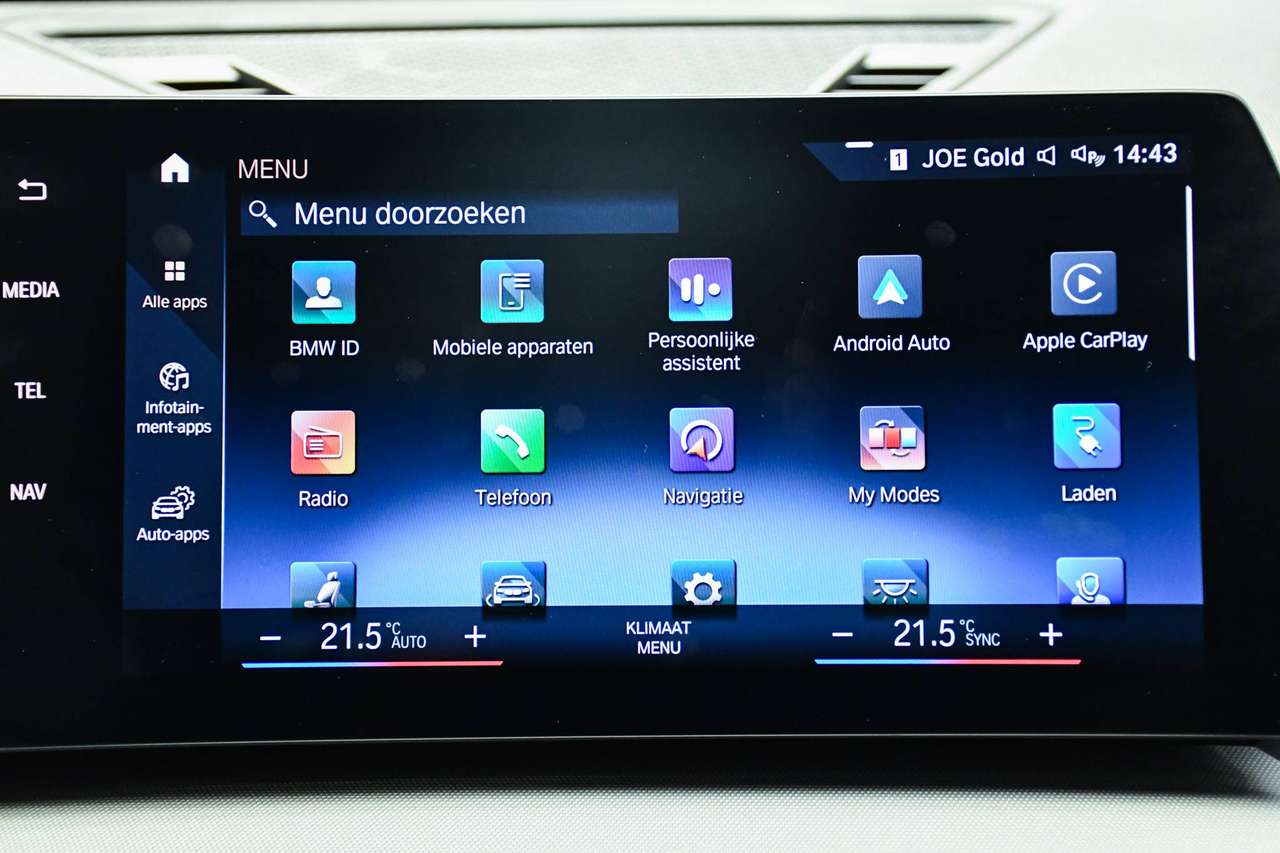 BMW iX1 iX1 66.5 kWh xDrive30 - NAVIGATIE / CAMERA / SMARTLINK / LEDER / PDC / CC — foto 11 van 20