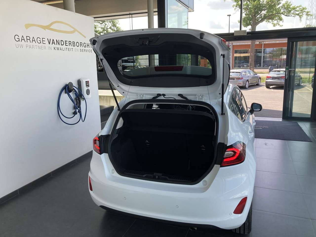 Ford Fiesta TITANIUM 125PK BENZINE   ADAPTIEVE CC — foto 6 van 22