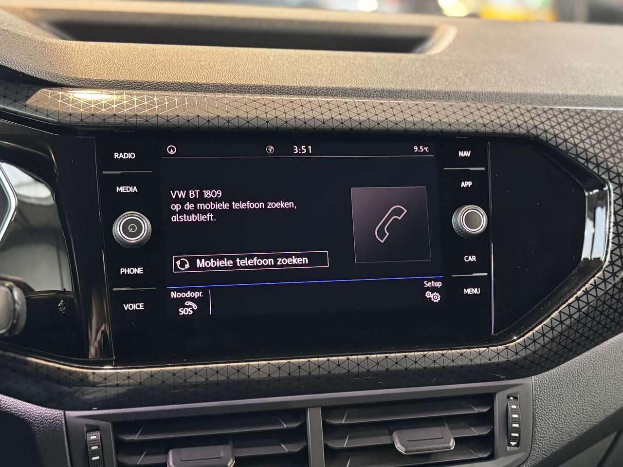 Volkswagen T-Cross 1.0 TSI DSG/AUTOMAAT 'R-Line' — foto 14 van 16