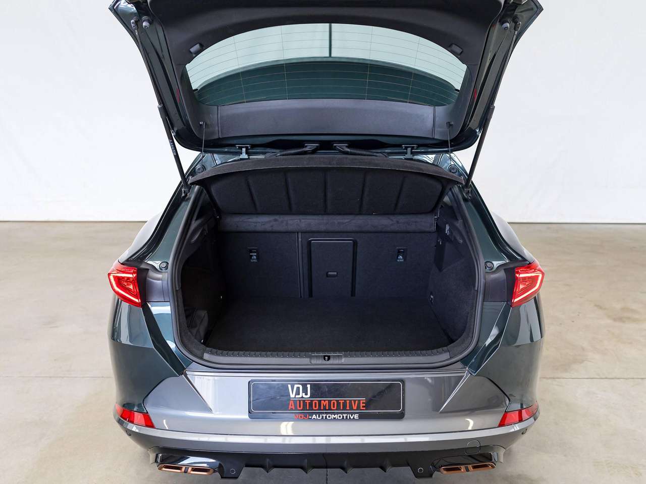 CUPRA Formentor GARANTIE|PHEV|PANO|SFEERVERL.|ZETELVERW.|KEYLESS|ACC|LA|CAMERA| — foto 12 van 25