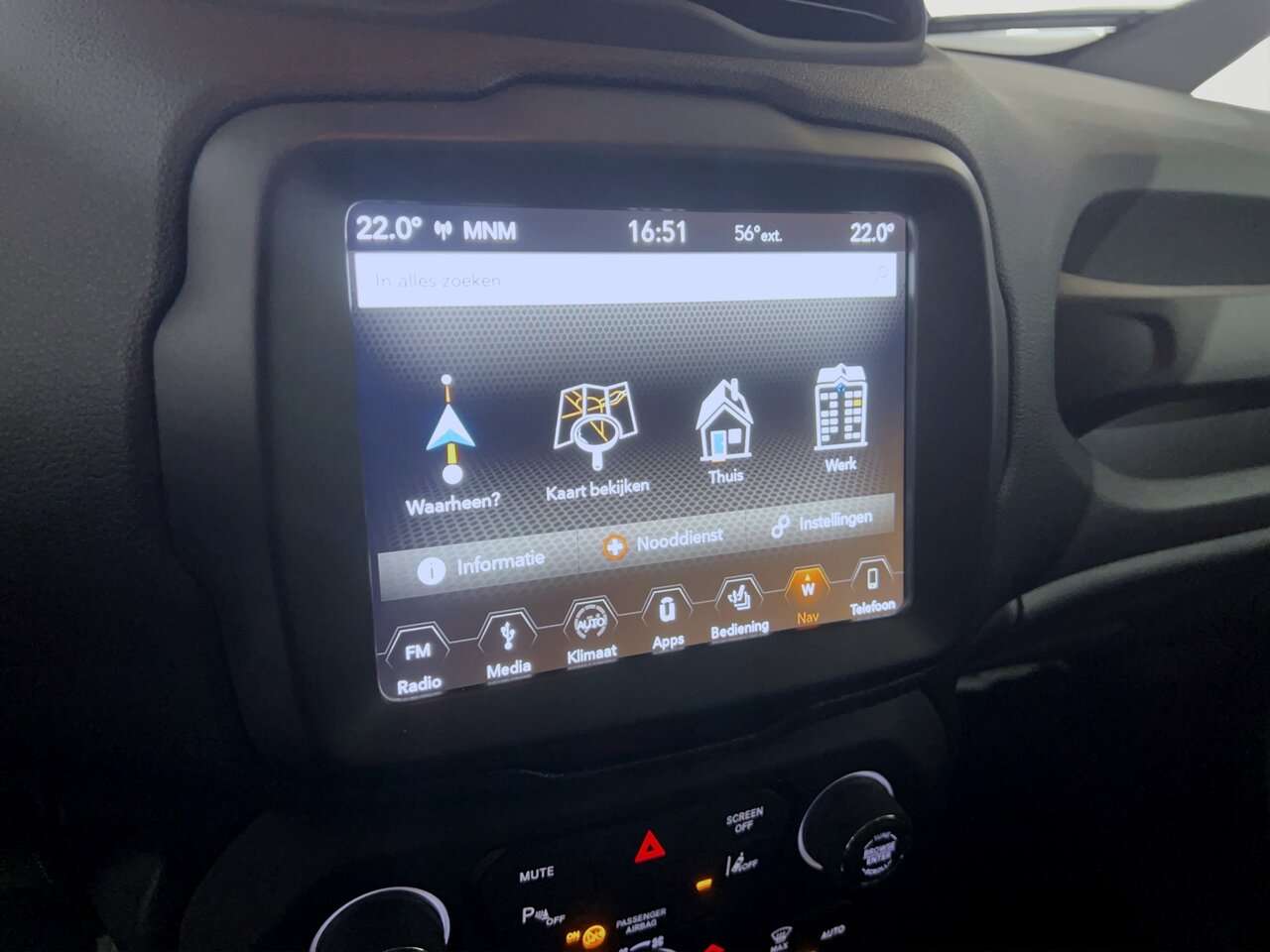 Jeep Renegade Automaat/Limited/Led/Navi/PDC — foto 12 van 25