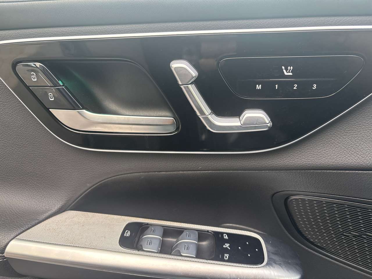 Mercedes-Benz GLC 300 GLC 300 de PHEV AMG Line 4MATIC - PANO - AIRMATIC - 360 - TREKHAAK - ACC - CARPLAY - LIGHT DESIGN — foto 19 van 25