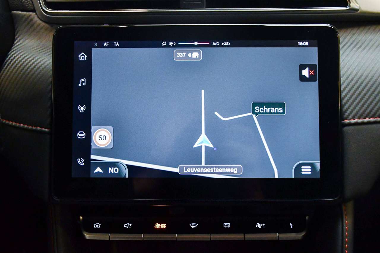 MG ZS ZS 1.5 VTi-Tech Luxury - LEDER / NAVIGATIE / CAMERA / SMARTLINK / PDC / CC — foto 9 van 21