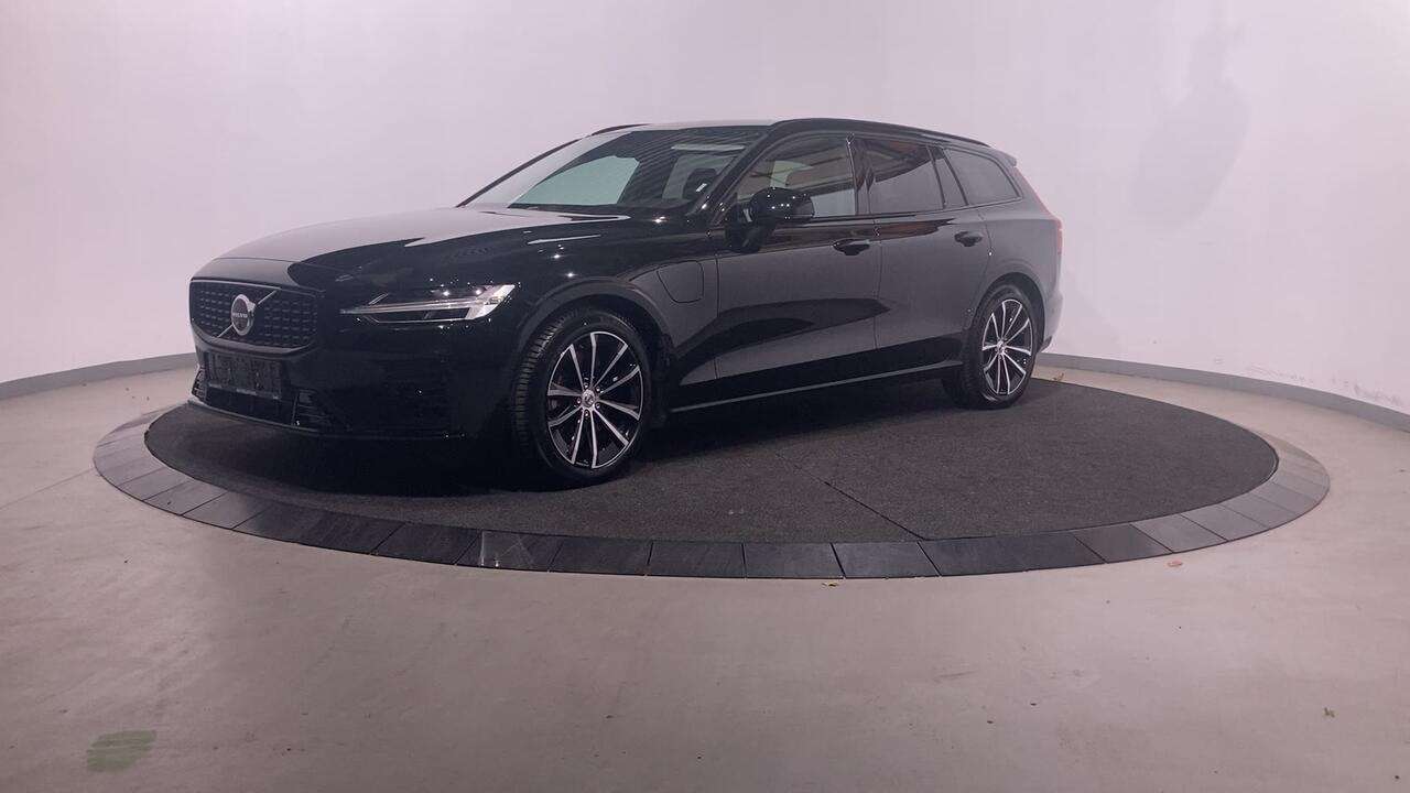 Volvo V60 T6 AWD PLUS DARK — foto 10 van 25