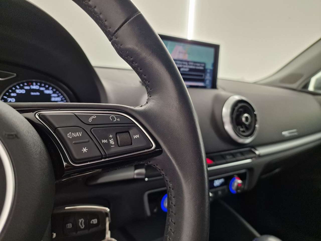 Audi A3 3.0 TFSI BENZINE AUTOMAAT LEDER SLECHTS 16000KM!!!!! — foto 12 van 15