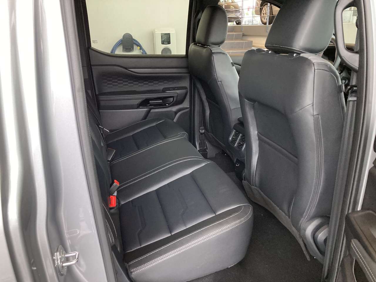 Ford Ranger LIMITED PHEV BENZINE AWD AUTOMAAT NIEUW OKM 44600 +BTW — foto 7 van 18