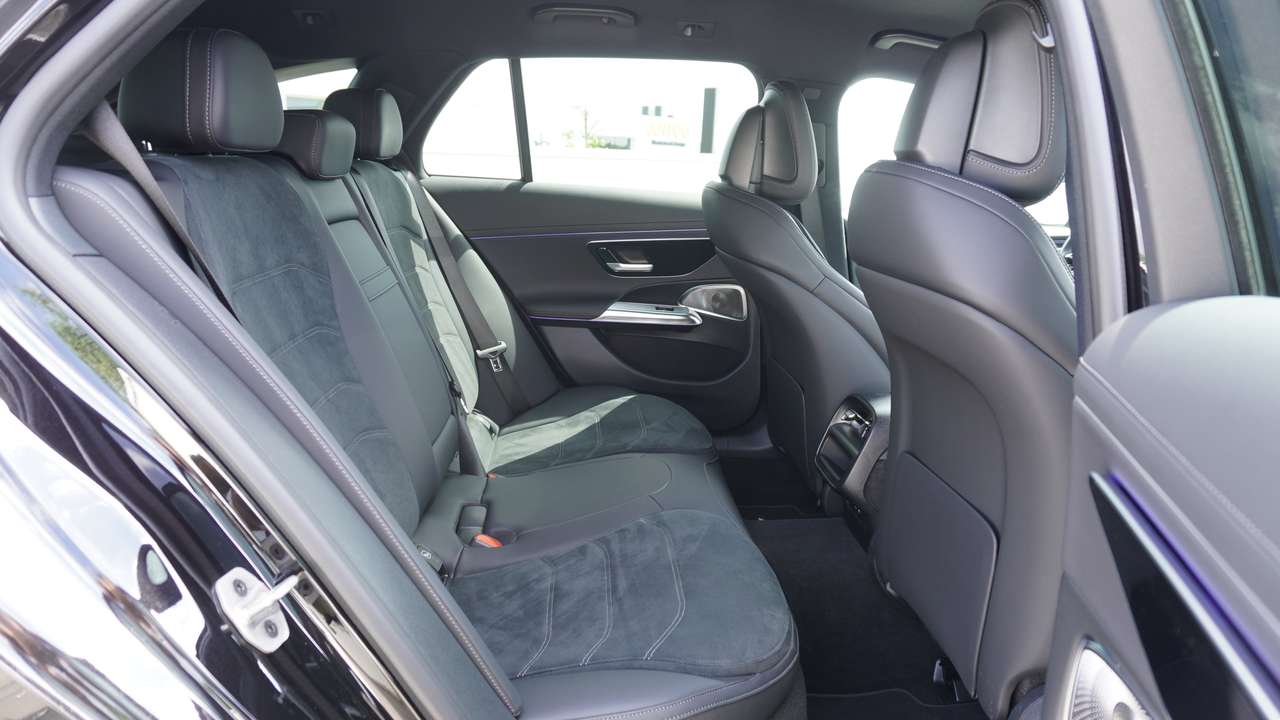 Mercedes-Benz E 300 e AMG/HYPERSCREEN/KEYLESS/20"/DRAADLOOS LADEN GSM — foto 11 van 18
