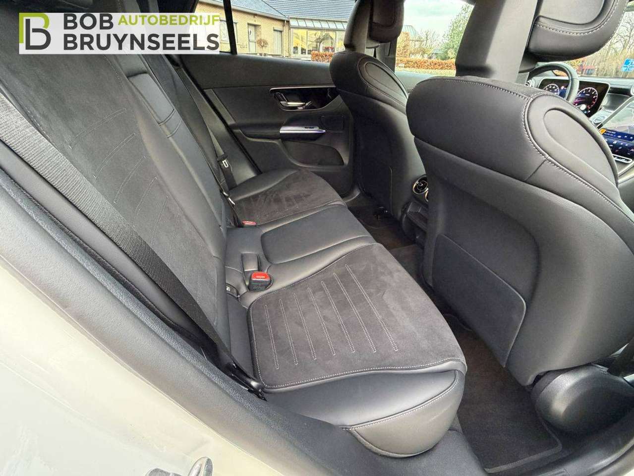 Mercedes-Benz GLC 200 Coupé 4Matic  AMG Line/Nightpakket/Distronic/Trekhaak/MultibeamMemorypakket — foto 12 van 21