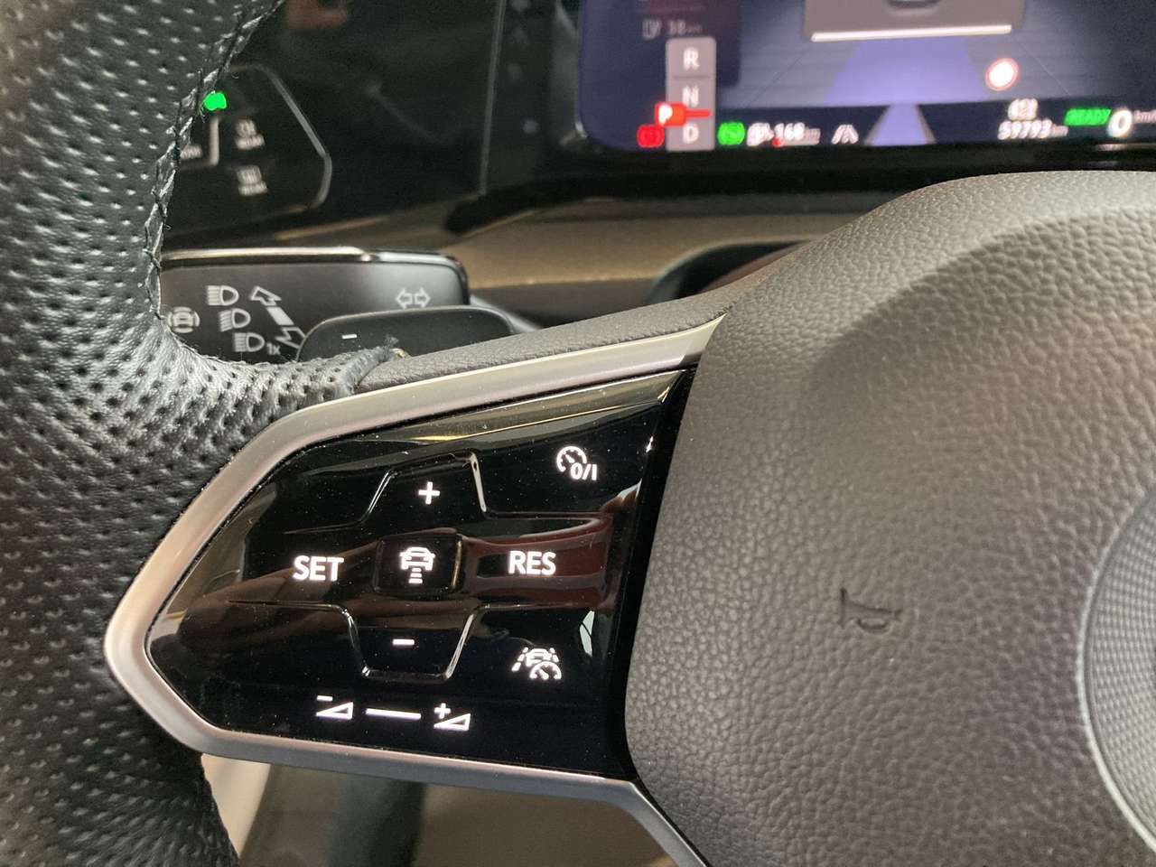 Volkswagen Golf GTE GTE PLUG-IN HYBRD AUTOMAAT+PANO DAK — foto 16 van 20