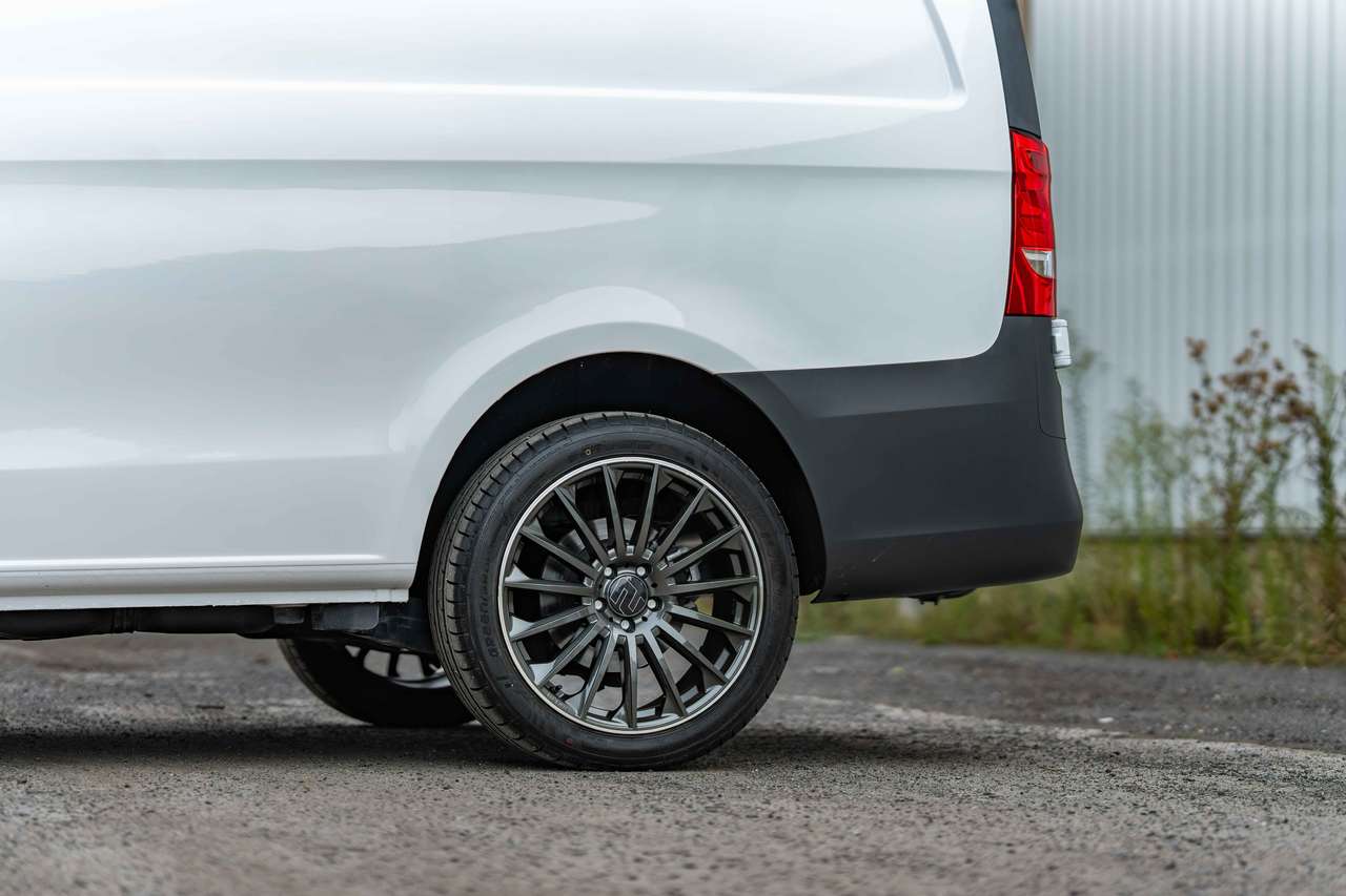 Mercedes-Benz Vito 2.0 BlT A2 BE Perfect Tool (EU6d) — foto 8 van 25