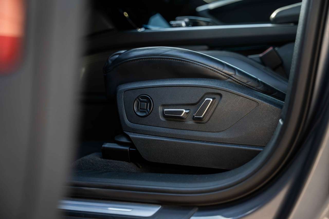 Audi e-tron E-TRON 55 SPORTBACK*QUATTRO*RS SEATS*PANO*LED*CAMERA* — foto 23 van 25