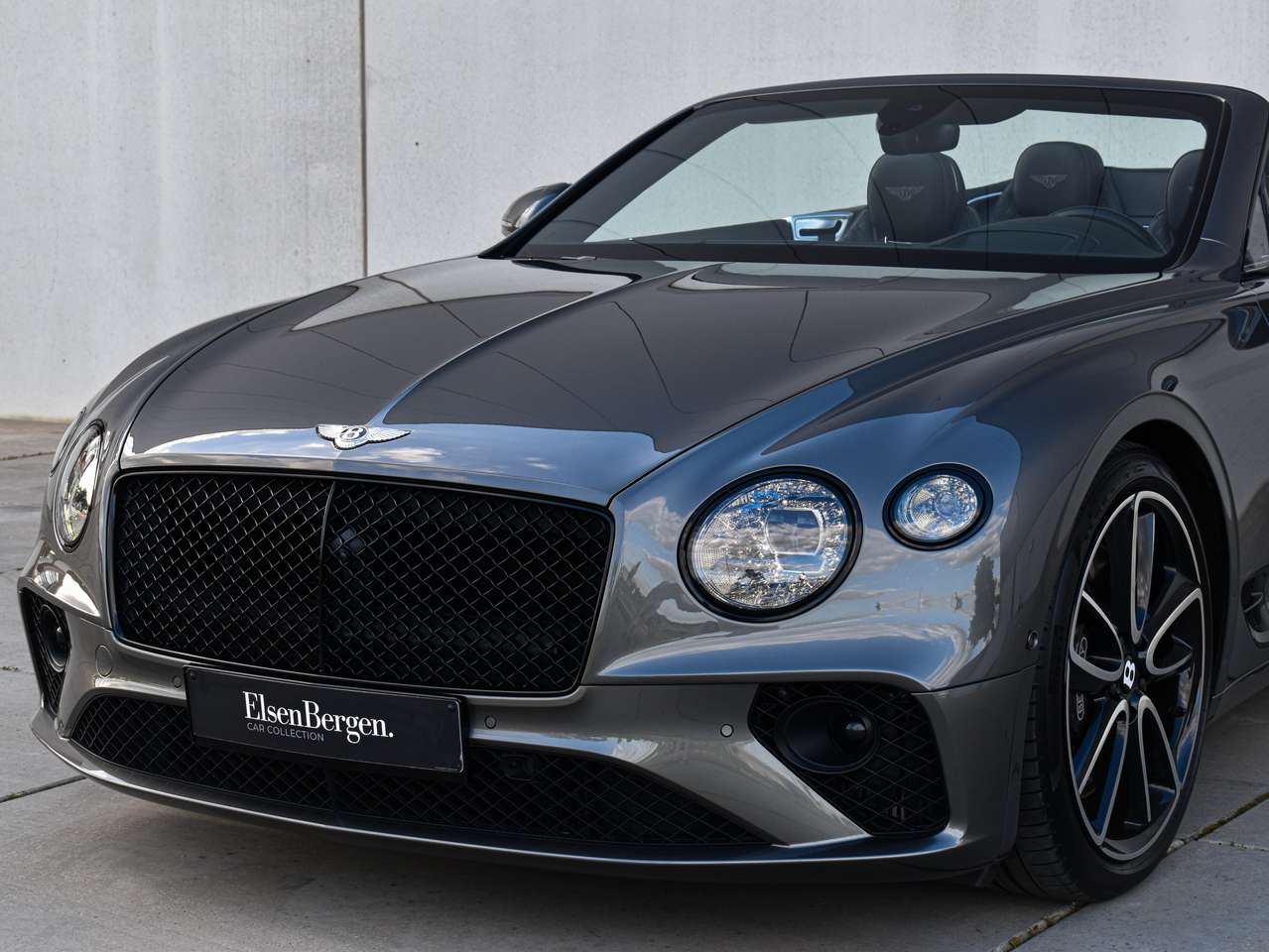 Bentley Continental GTC 4.0 V8 Mulliner - Blackline - NP: €309.996,- — foto 20 van 25