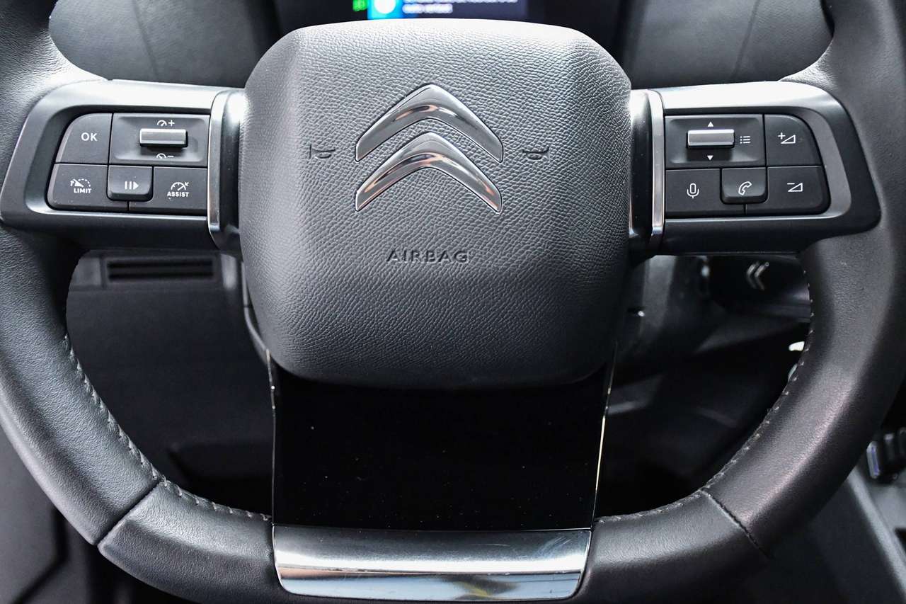 Citroen C4 C4 1.2 PureTech Feel - NAVIGATIE VIA SMARTLINK / CAMERA / PDC / CC / AIRCO — foto 15 van 17