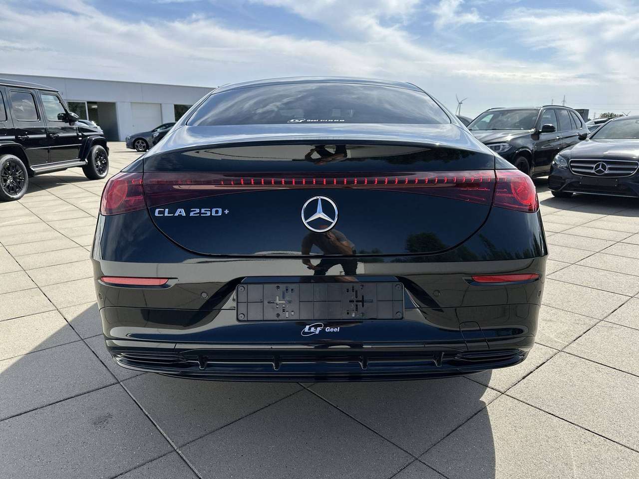 Mercedes-Benz CLA 250 + ELECTRIC AMG Line Head-up 19" Premium Plus pakket — foto 6 van 19