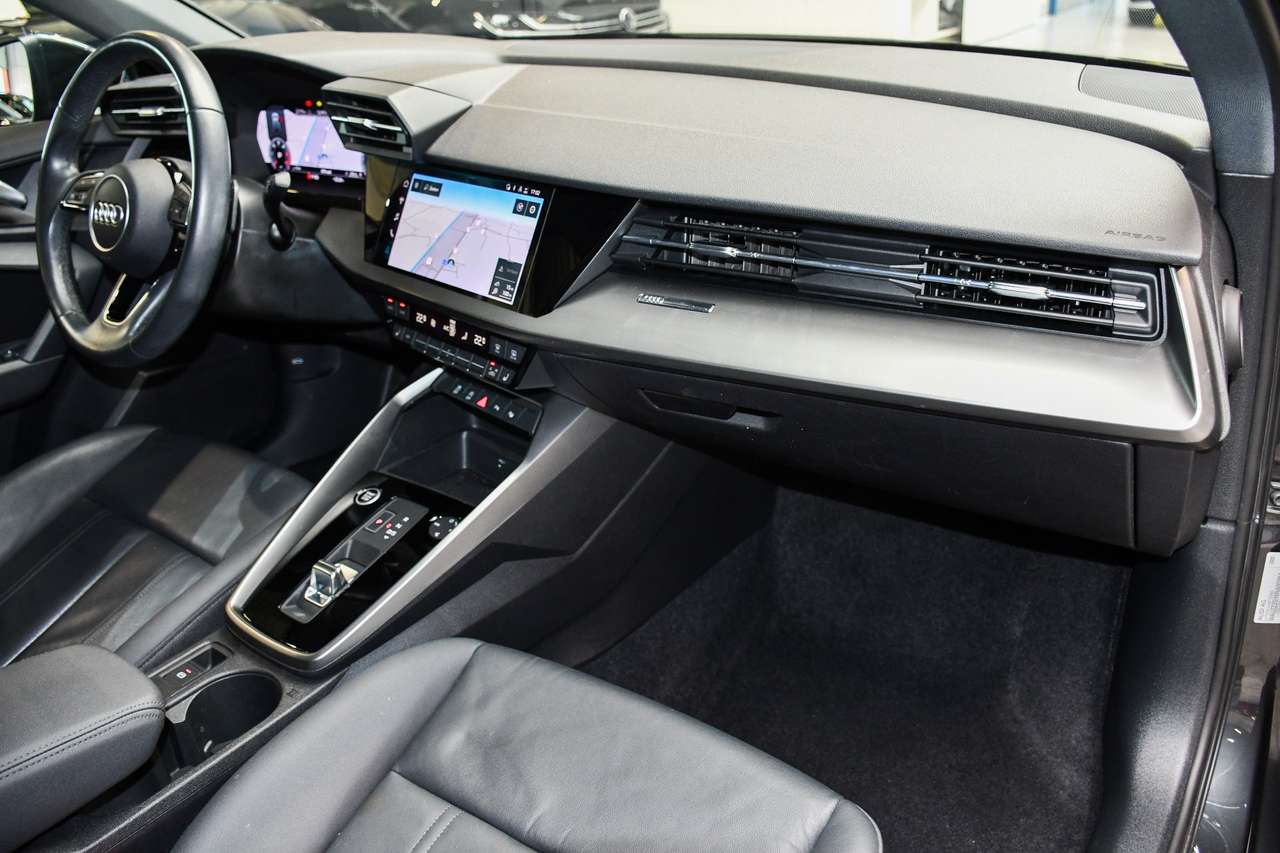 Audi A3 A3 Business Automaat - LEDER / NAVI / SMARTLINK — foto 5 van 18