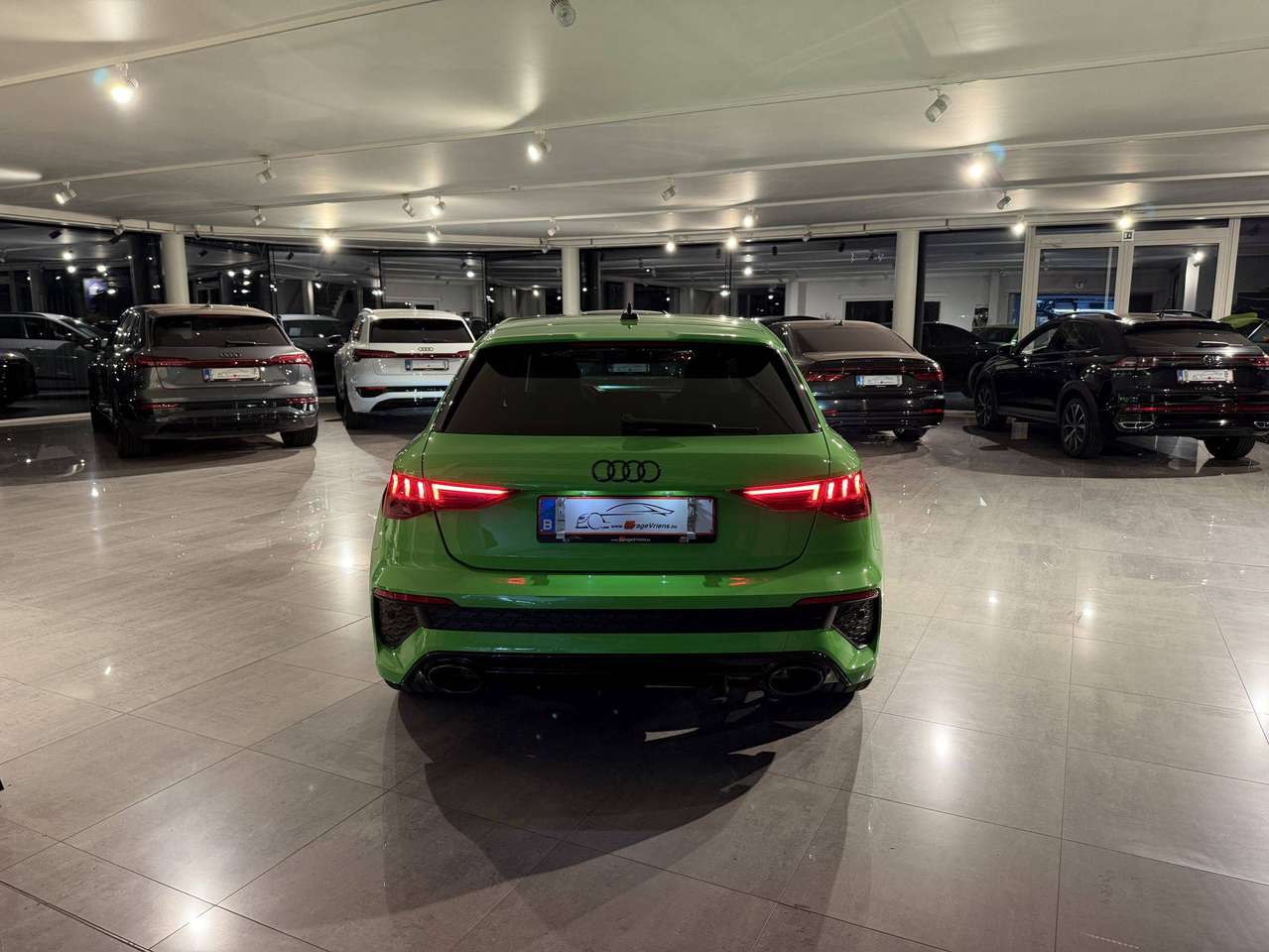 Audi RS3 SPORTBACK * KYALAMI GROEN * AUDI EXCLUSIVE *  DCC * LED * KEY LESS GO * LEDER PACK PLUS  * NAVI * ACC *B&O * MATRIX * — foto 3 van 25