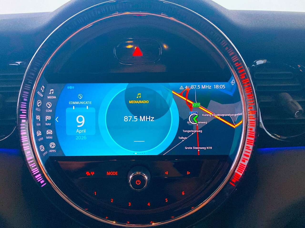 MINI One Automaat/Navi/Led/ — foto 16 van 24