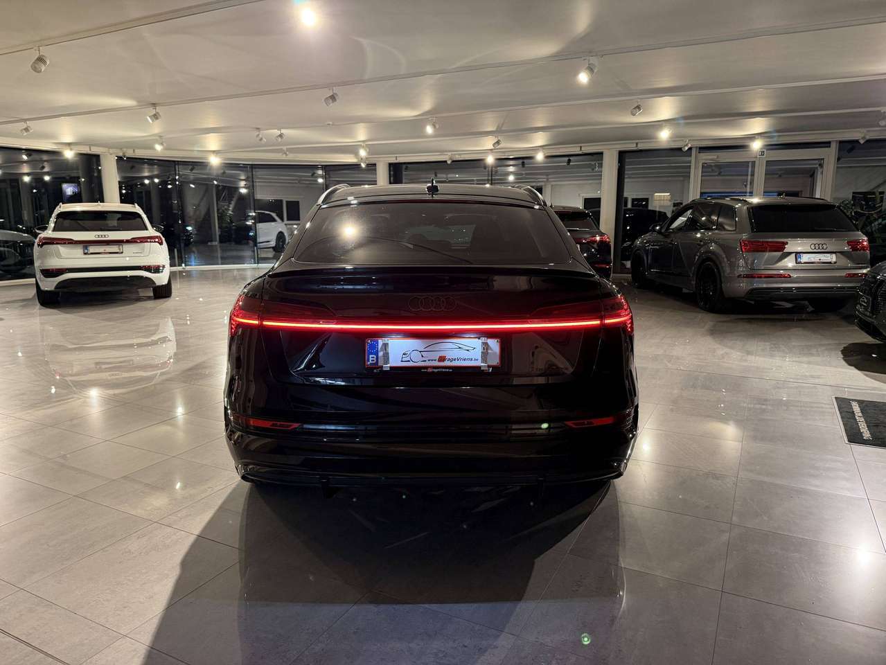 Audi SQ8 e-tron SOLD BIJ GARAGE VRIENS YVES BV!!!! — foto 3 van 25