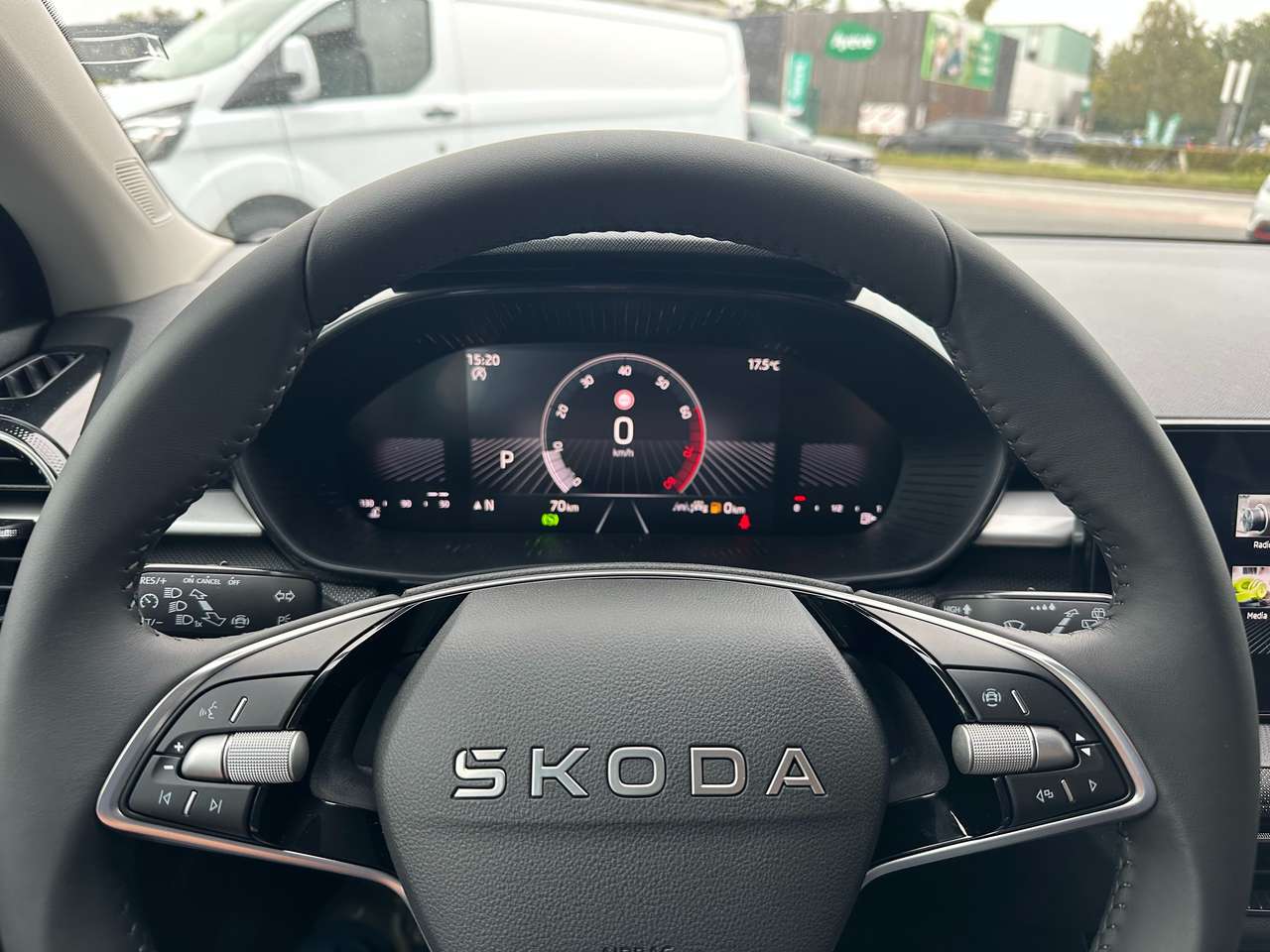 Skoda Fabia 1.0i  115pk DSG Automaat  Verw zetels NIEUW !!!! — foto 8 van 17