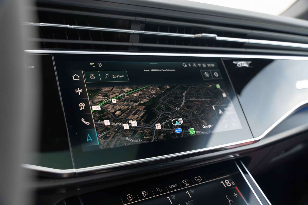 Audi RS Q8 Performance MATRIX/4-WIELSTURING/CERAMIC/PANO/HUD/SOFTCLOSE/B&O — foto 25 van 25