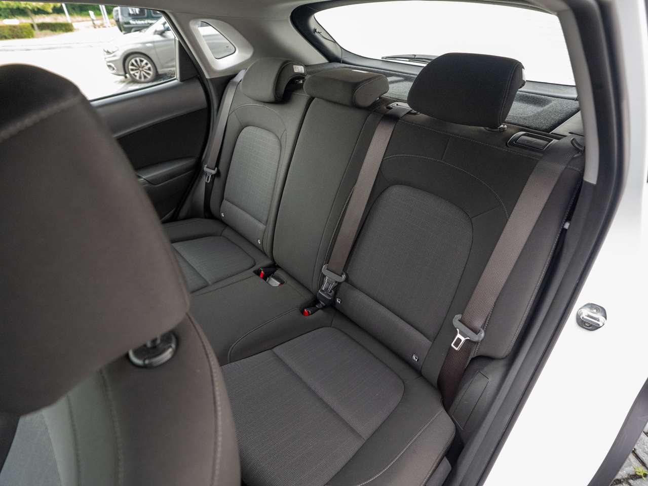 Hyundai KONA Kona 1.0 - CAMERA/ZETELVERWARMING/APPLE CARPLAY/AIRCO — foto 20 van 23