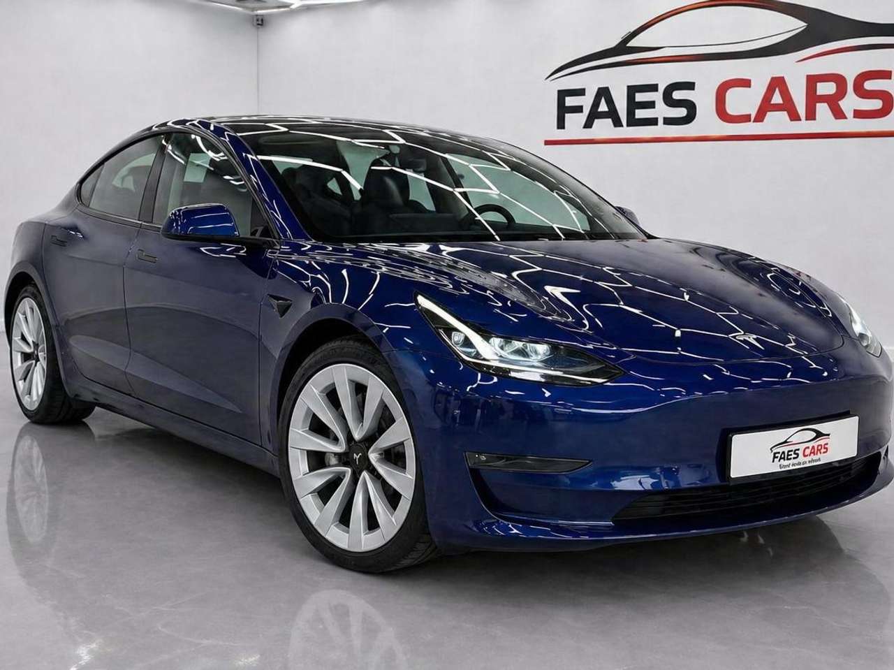 Tesla Model 3 Model 3 78 kWh AWD  (366 kW)