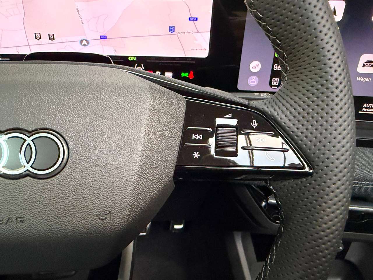 Audi Q6 e-tron Q6 e-Tron 100kWh Performance S-Line Edition PANO*TREKHAAK*360CAMERA*CARPLAY*MATRIXLED — foto 22 van 25