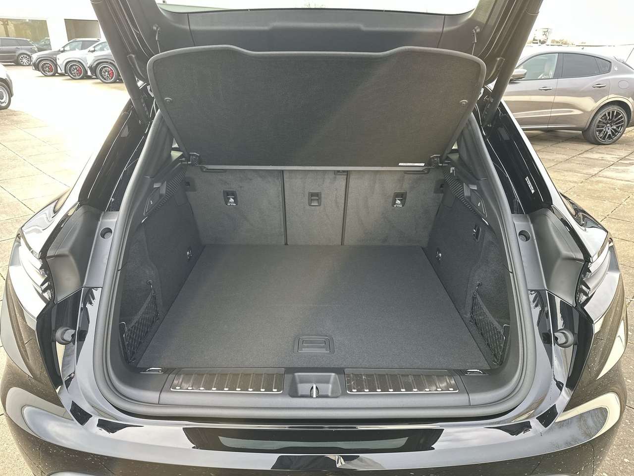 Porsche Macan 4ELEK/21"/PANODAK/TREKH/LEDER/ADAPT SNELHEIDSREG — foto 13 van 19