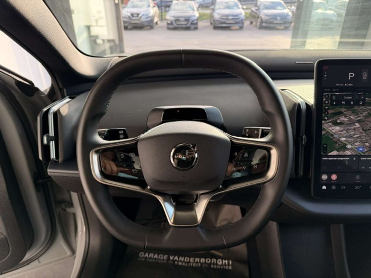 Volvo EX30 PLUS EXTENDED RANGE +TAL VAN OPTIES — foto 11 van 20