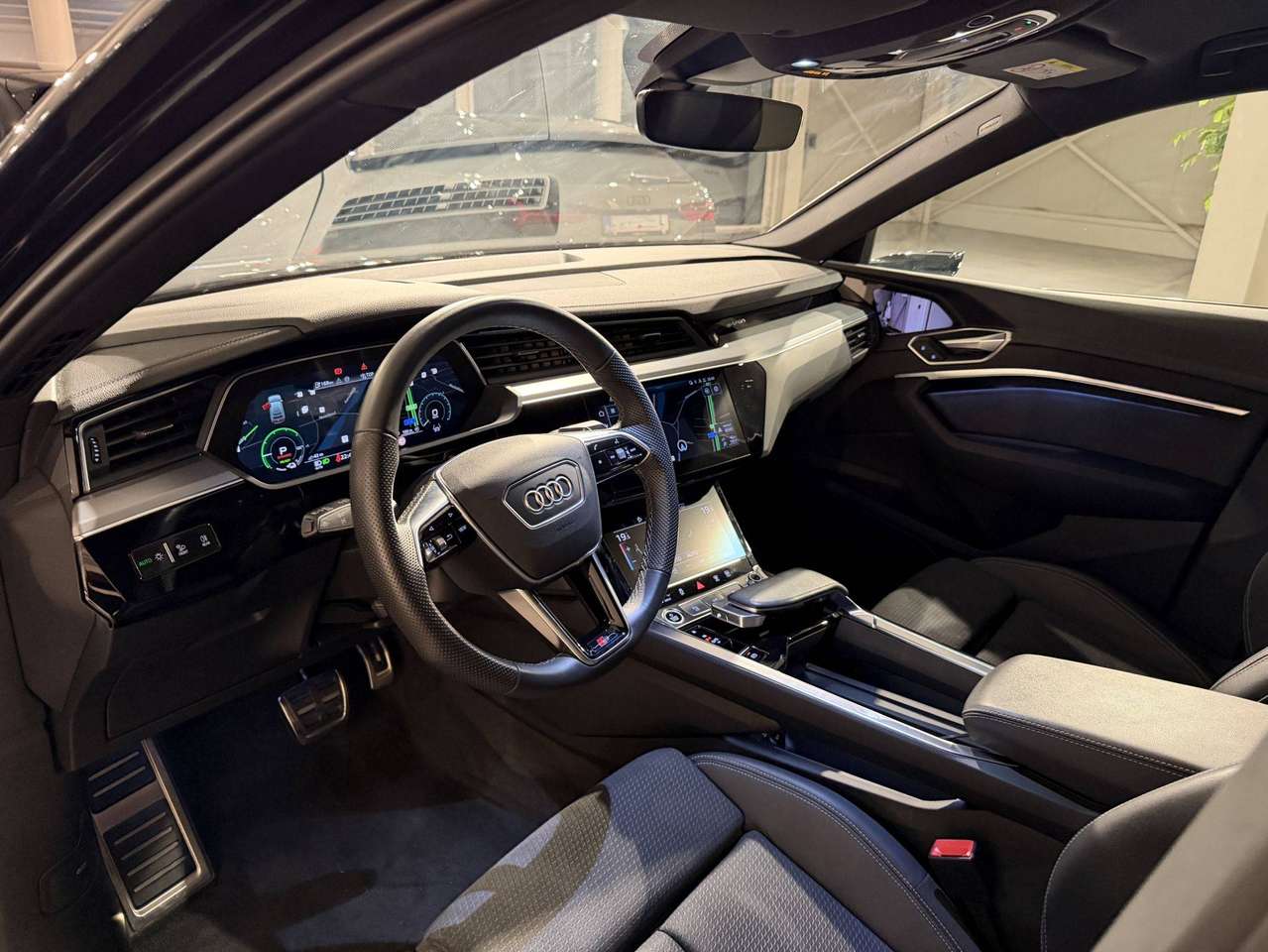 Audi Q8 e-tron SOLD BIJ GARAGE VRIENS YVES BV!!!! — foto 7 van 24