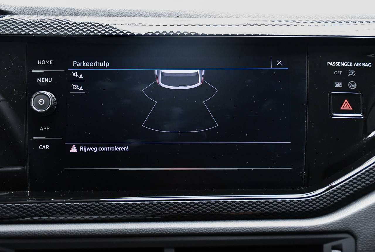 Volkswagen Taigo Taigo 1.0 TSI Life Business DSG - NAVIGATIE VIA SMARTLINK / PDC / AIRCO — foto 10 van 19