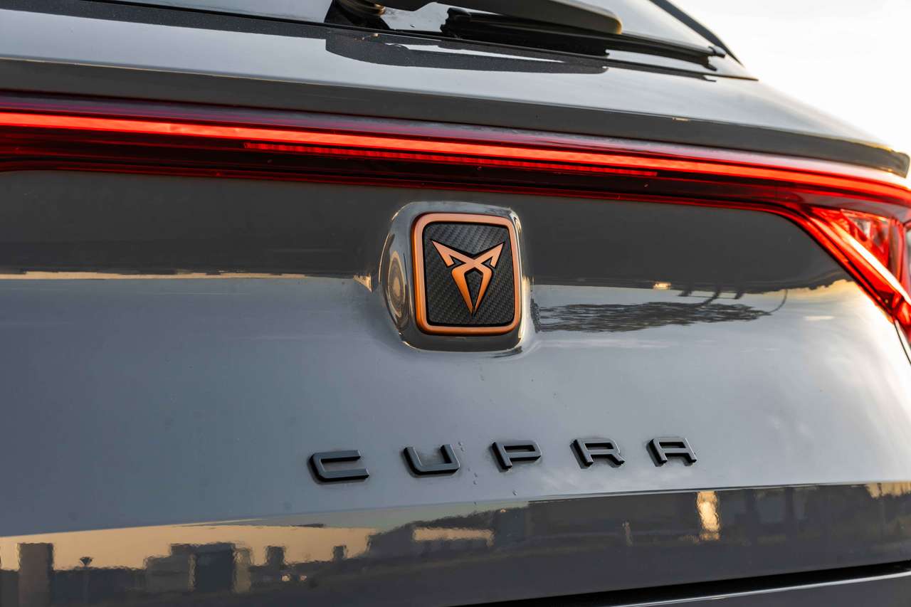 CUPRA Leon (2024) — foto 10
