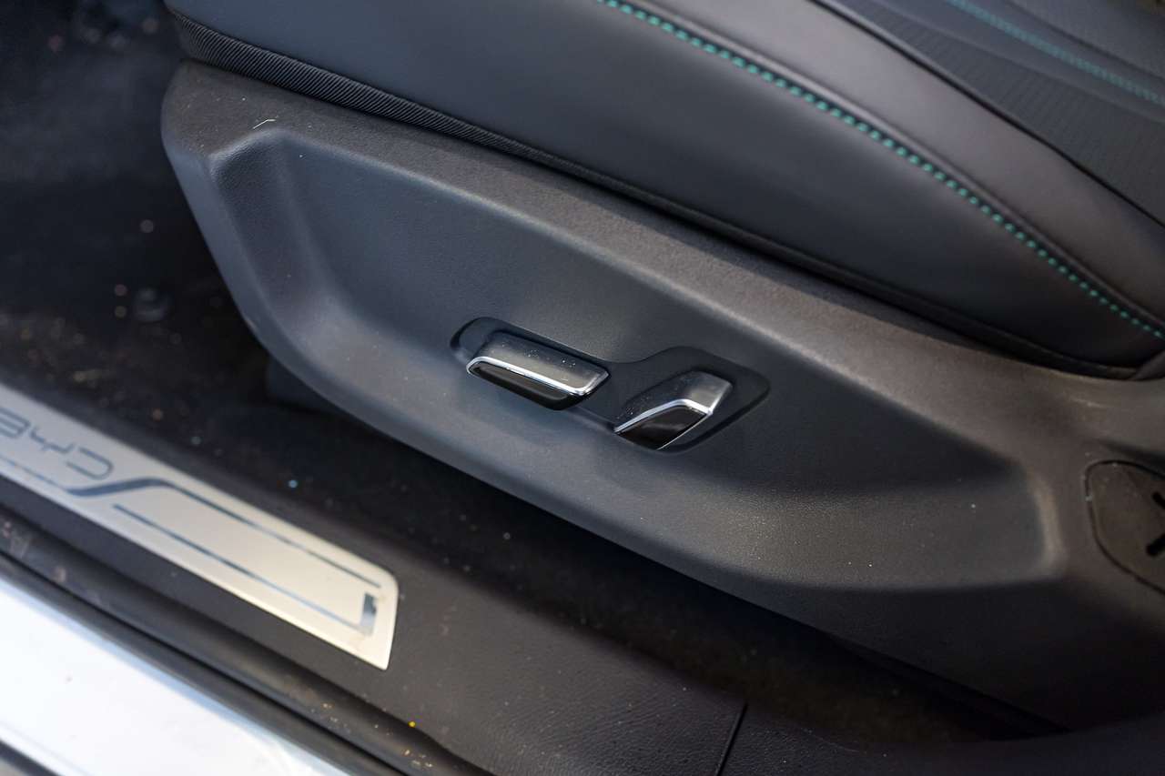 BYD Seal U ONMIDDELIJK LEVERBAAR!|BYD Seal U BOOST | pHEV | PANO | ACC | LA | 360° | — foto 22 van 25