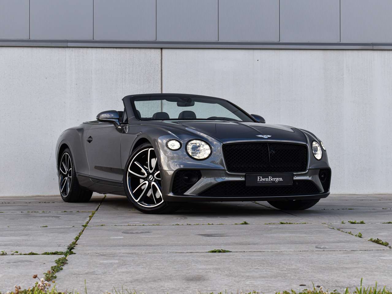 Bentley Continental GTC 4.0 V8 Mulliner - Blackline - NP: €309.996,- — foto 18 van 25