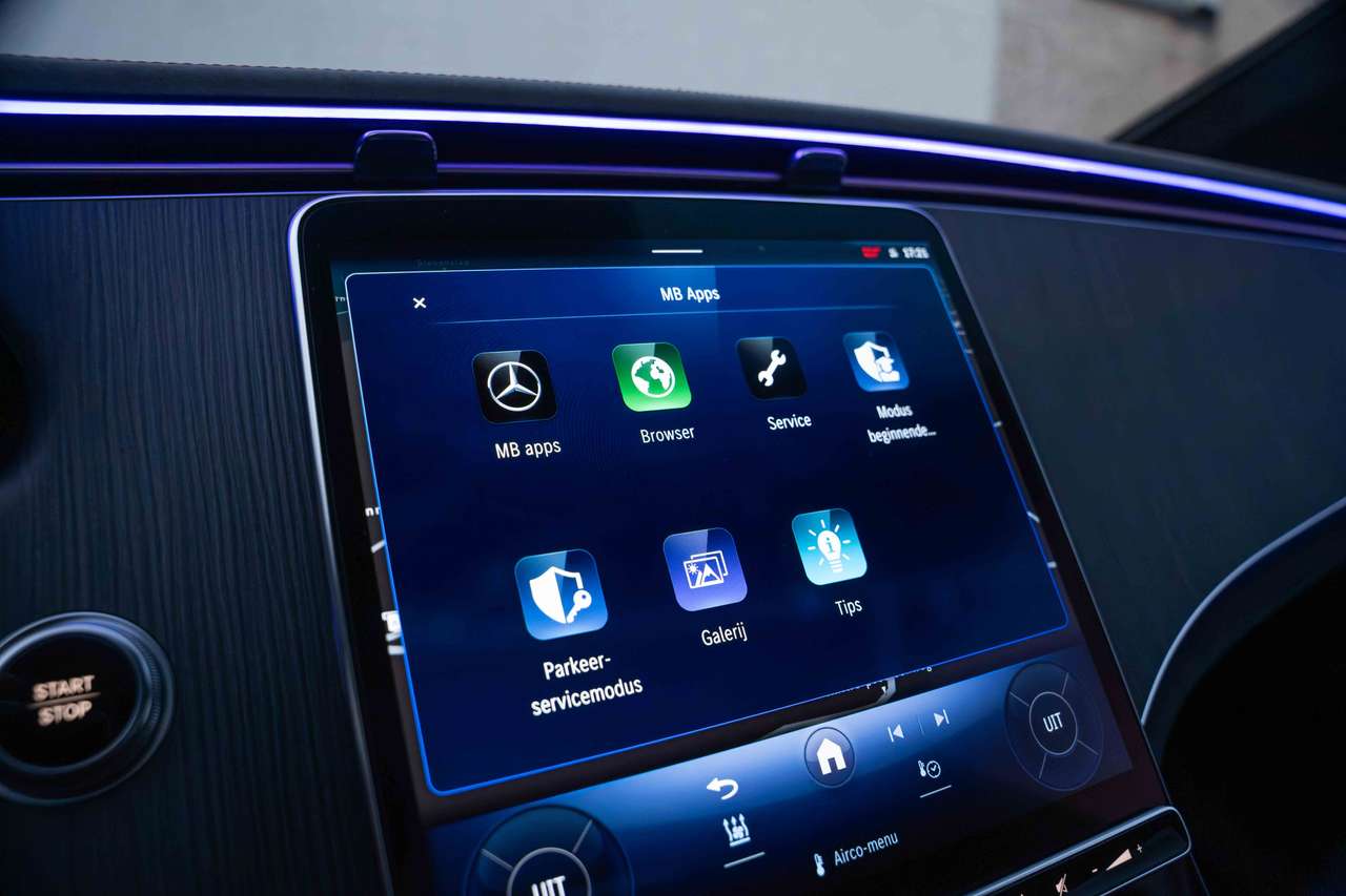 Mercedes-Benz EQE 350 4M AMG SOH98%/PANO/DIGILED/AIRMATIC/BURMESTER/360° — foto 20 van 25
