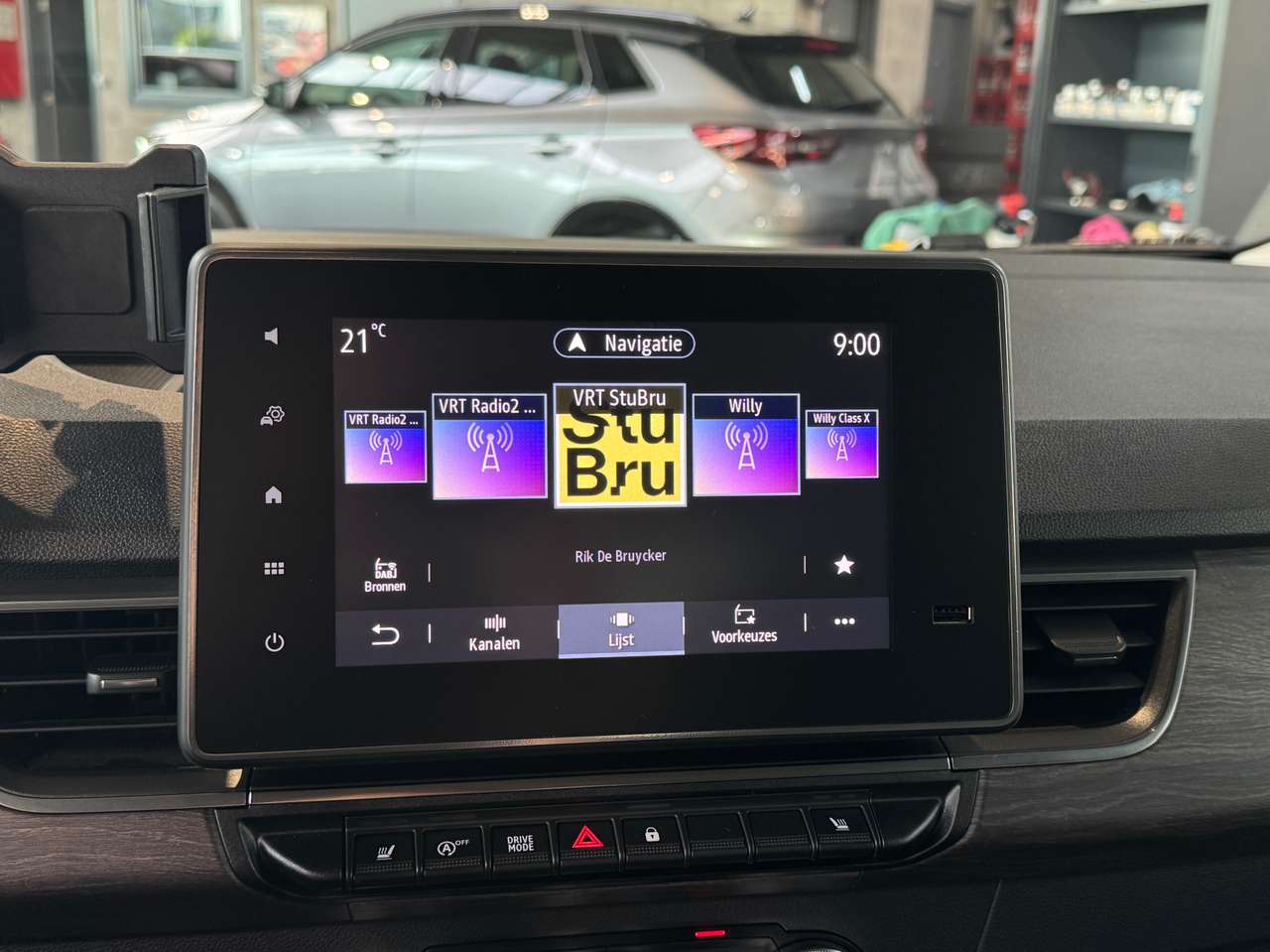 Renault Kangoo 1.3 TCe Techno EDC AUTOMAAT — foto 9 van 15